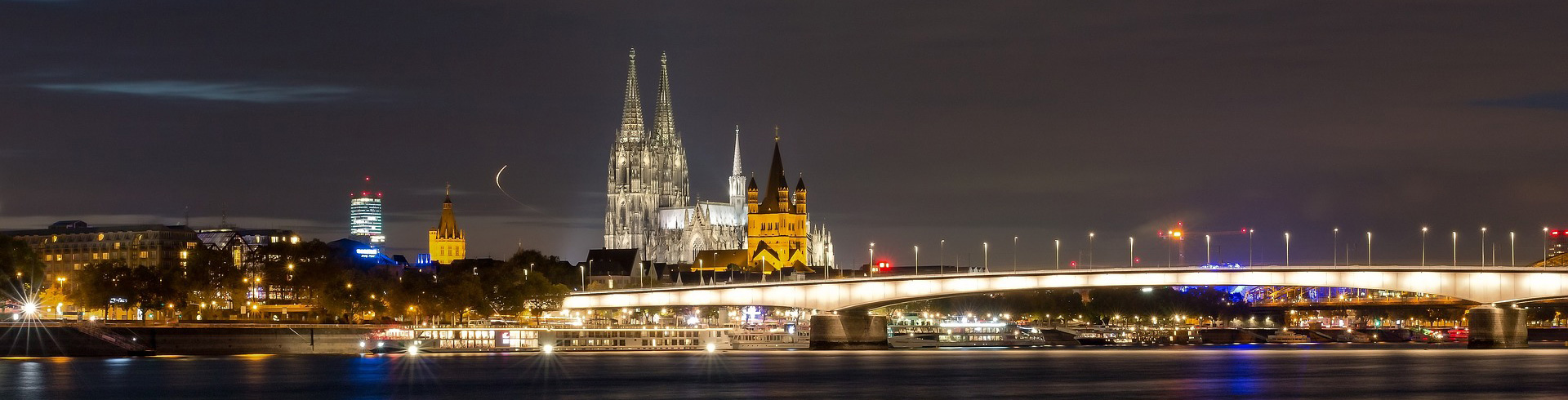 Cologne Pont Hohenzollern Nuit