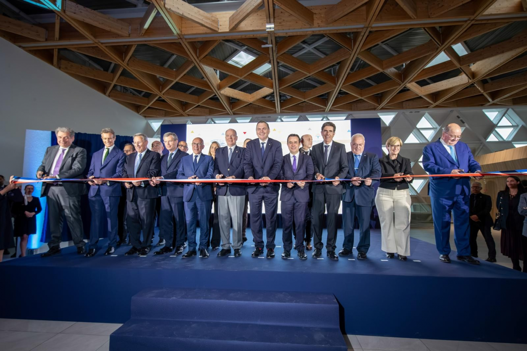 Inauguration extension Terminal 2 - Couper de ruban