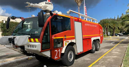 Camion de pompiers - Fête de l'aviation aéroport Cannes-Mandelieu