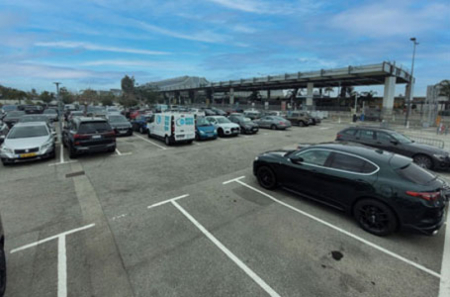 Parking P3 Aeroport de Nice au contact du Terminal 1